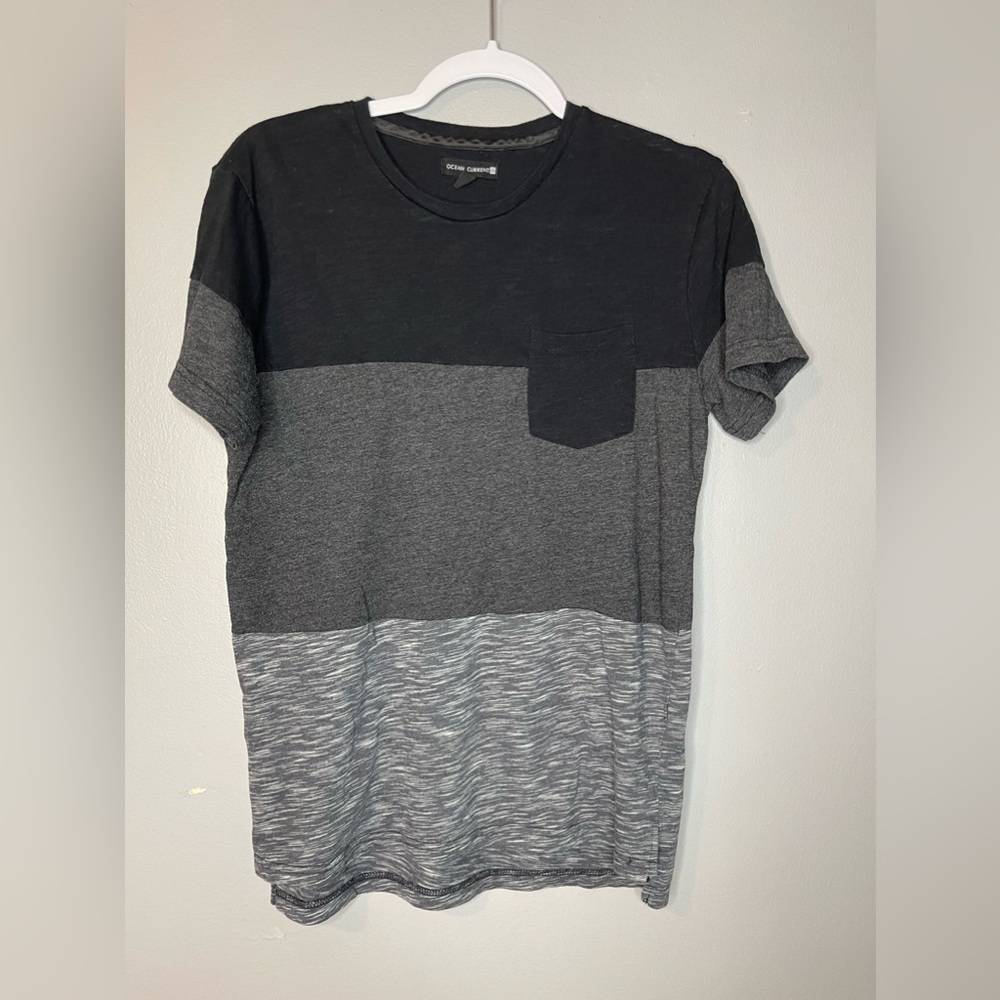 Ocean Current Men’s M Colorblock Crewneck Pocket T-Shirt Black Gray